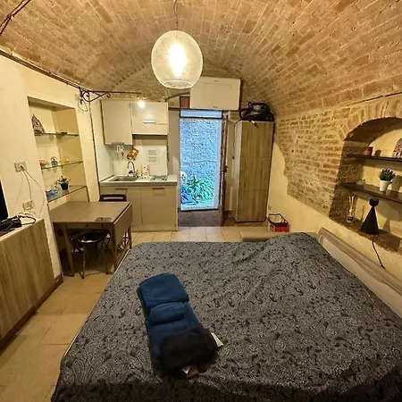 Small Studio * Siena